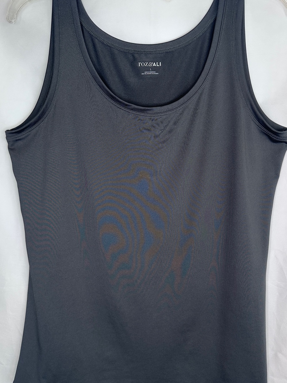 Roz & Ali Women's Charcoal Scoop Neck Tank Top
